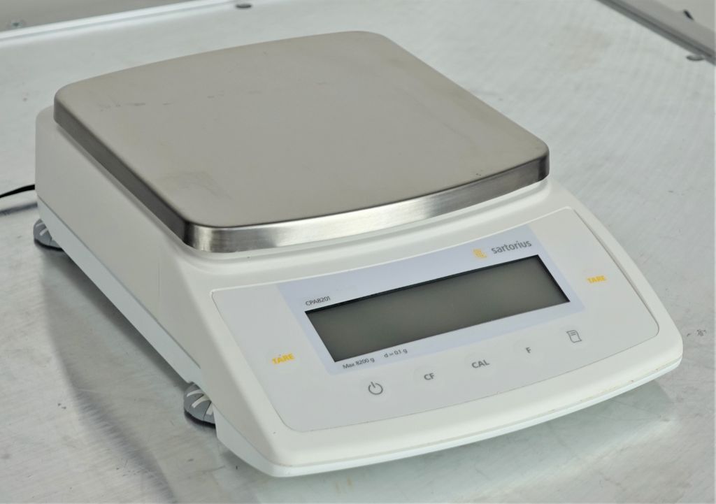 Sartorius CPA8201 Präzisionswaage mit 8200g max und 0,1g Ablesbarkeit